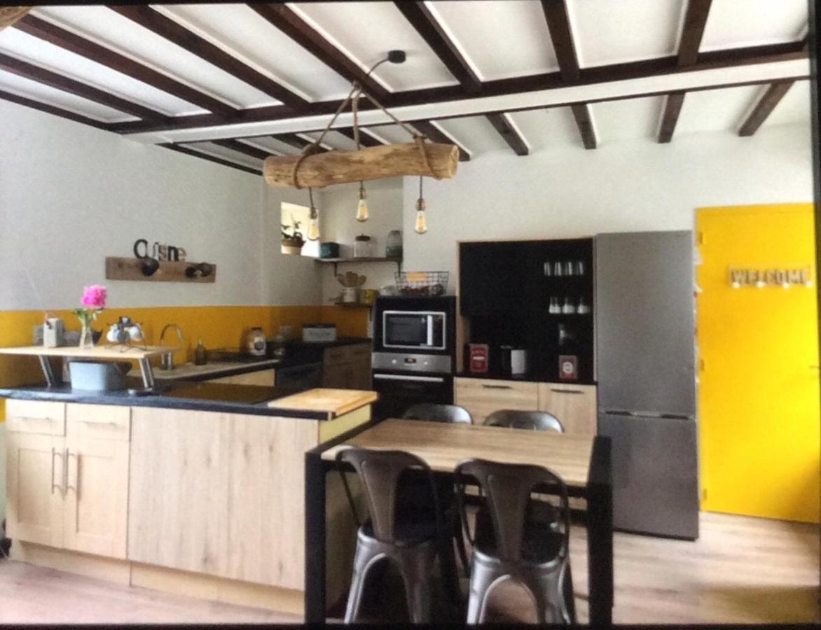 Maison Cosy En Plein Centre Ville Semur-en-Auxois Exteriör bild